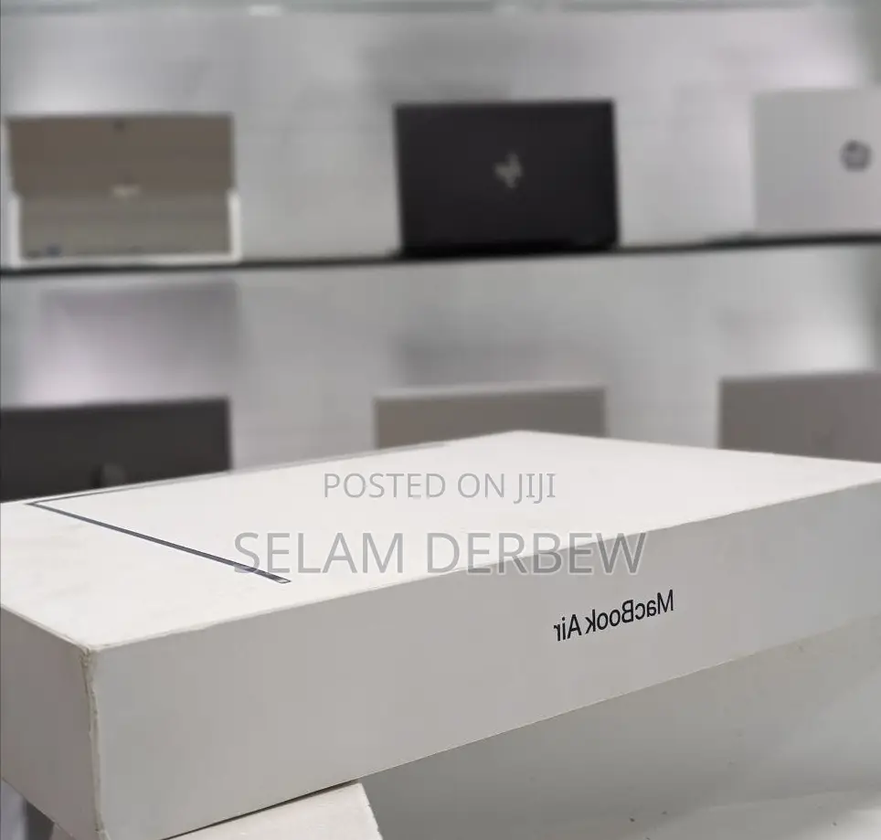 New Laptop Apple MacBook Air 2022 M2 8GB Apple M2 SSD 256GB