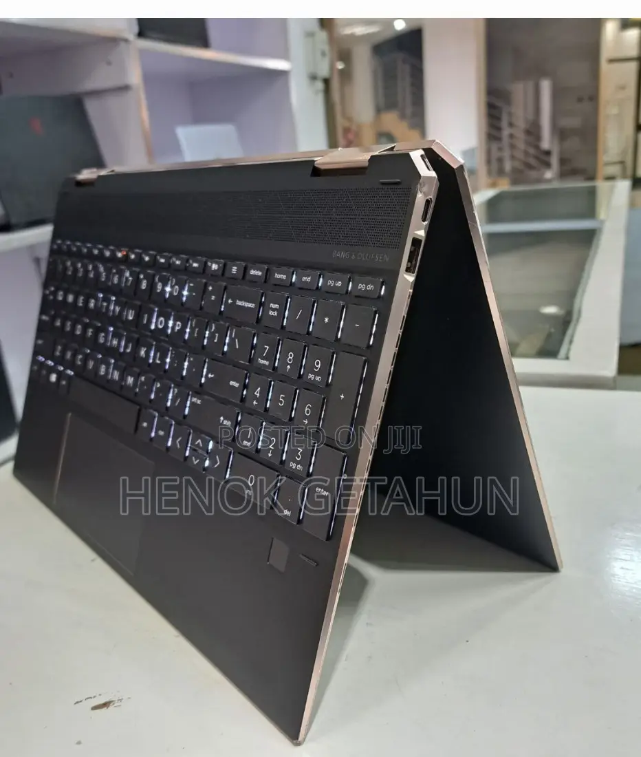 New Laptop HP Spectre 16GB Intel Core I7 SSD 1T