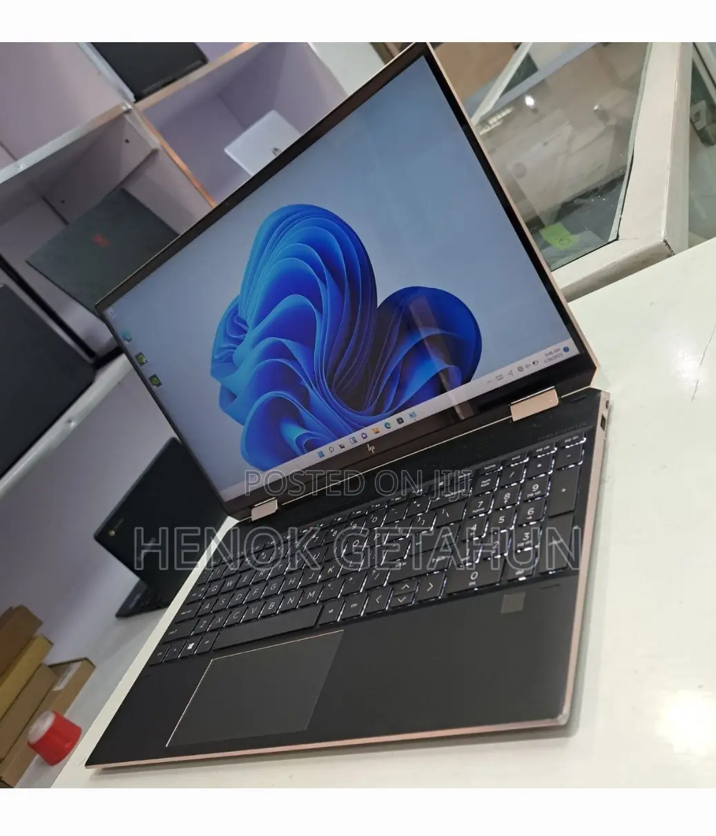 New Laptop HP Spectre 16GB Intel Core I7 SSD 1T