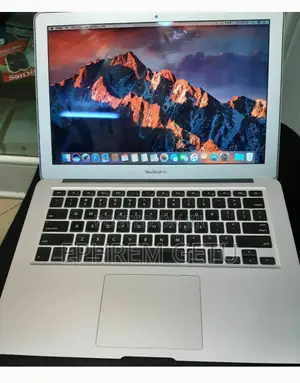 New Laptop Apple MacBook Pro 2015 16GB Intel Core I7 SSD 128GB