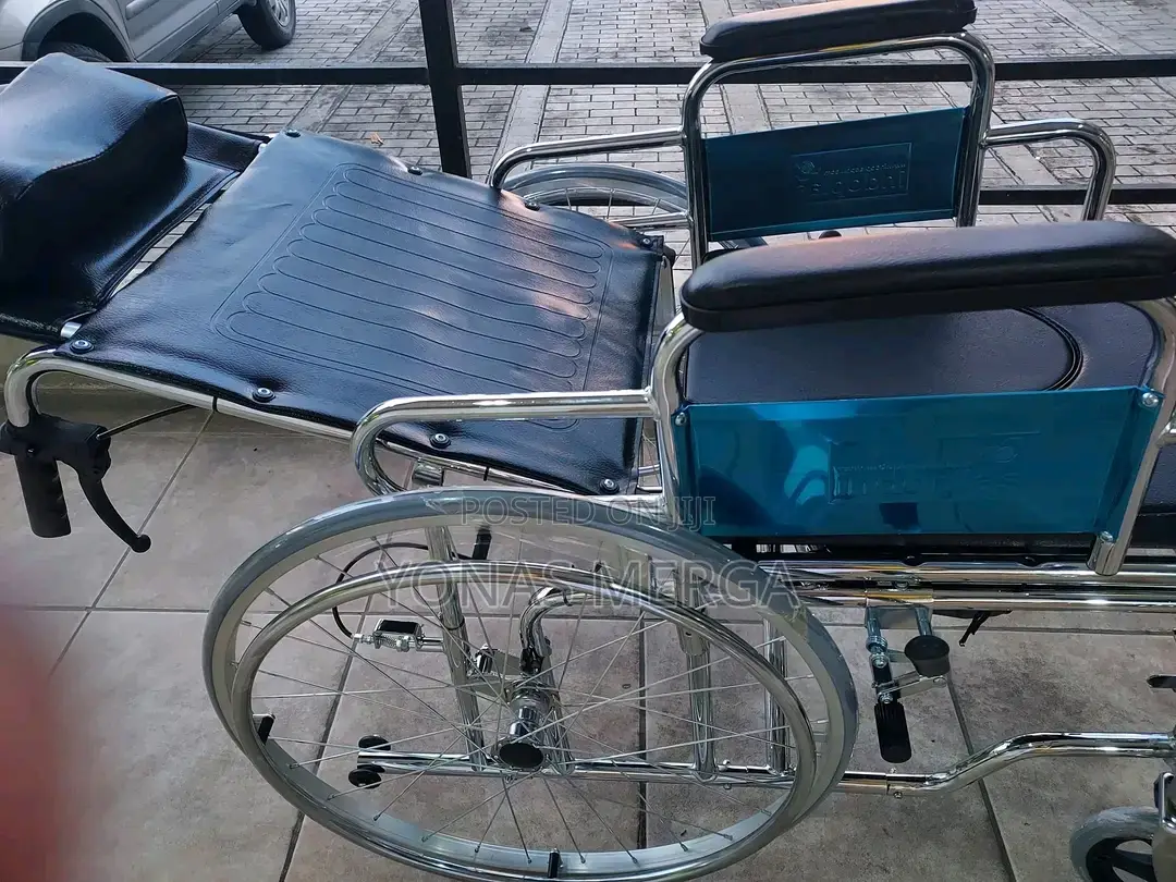 አልጋ Wheelchair/መሽኛ Wheelchair/ትራስ ያለዉ Wheelchair/ይተኙበታል