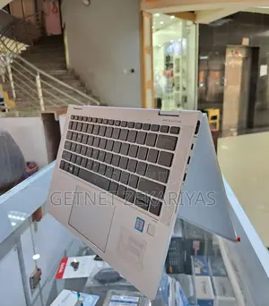 New Laptop HP Spectra 13 16GB Intel Core I7 SSD 512GB