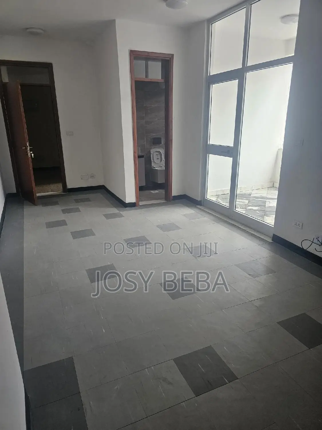 5bdrm Apartment in Bole for rent