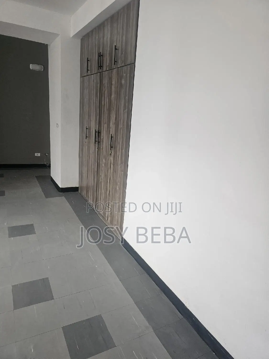 5bdrm Apartment in Bole for rent