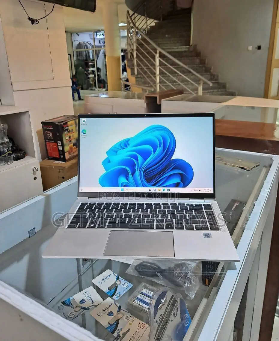 New Laptop HP Spectre 16GB Intel Core I7 SSD 512GB