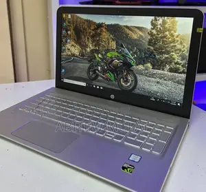 New Laptop HP Envy 15 8GB Intel Core I5 SSHD (Hybrid) 500GB