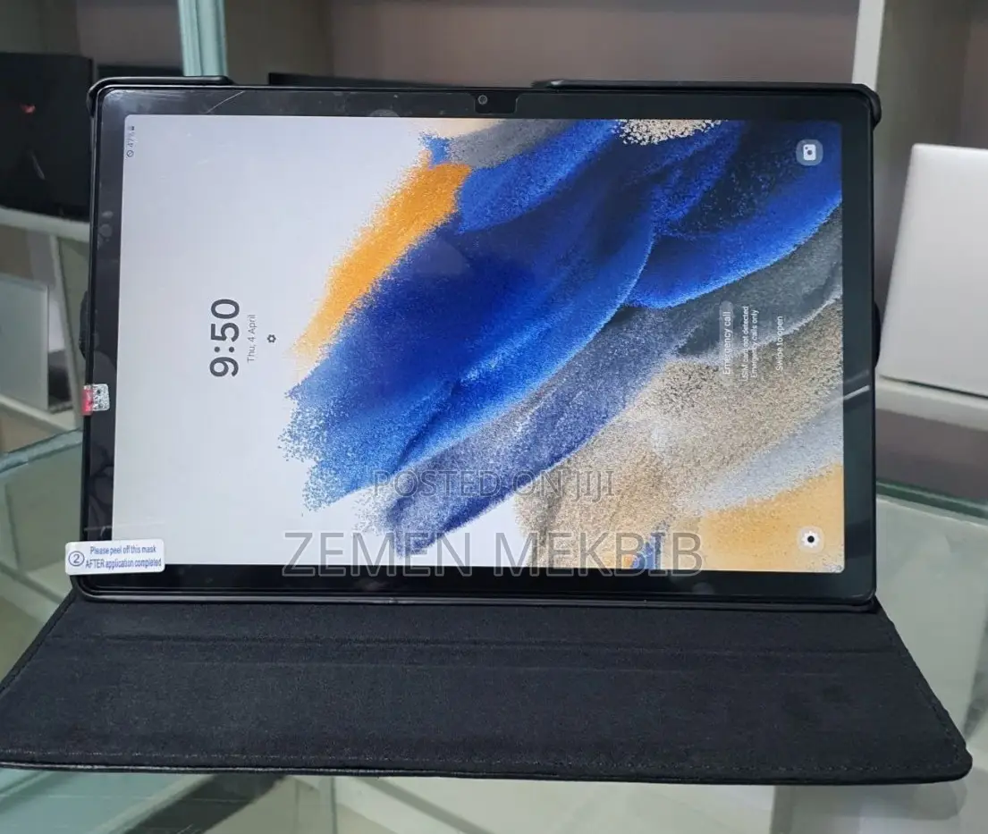 New Laptop 4GB Intel Xeon SSD 128GB