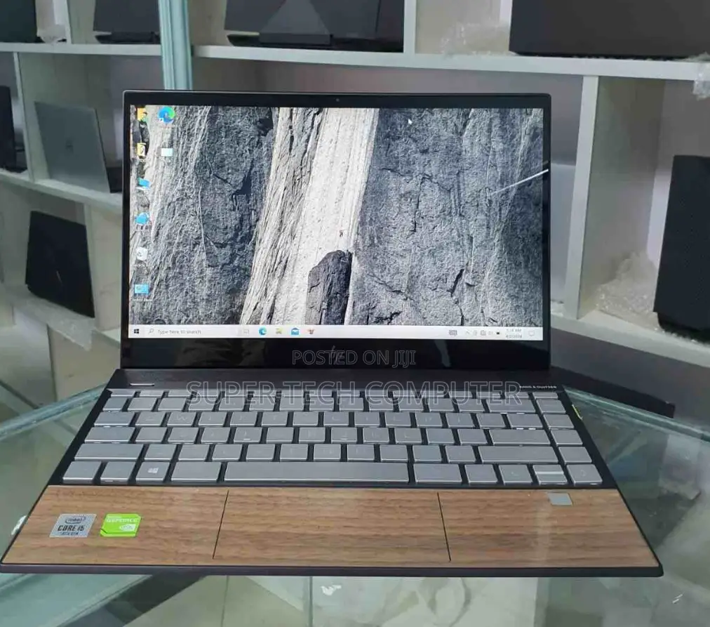 New Laptop HP Envy 15 8GB Intel Core i5 SSD 512GB