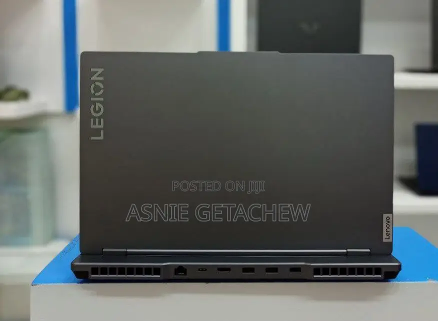 New Laptop Lenovo Legion 5 16GB AMD Ryzen 7 SSD 512GB