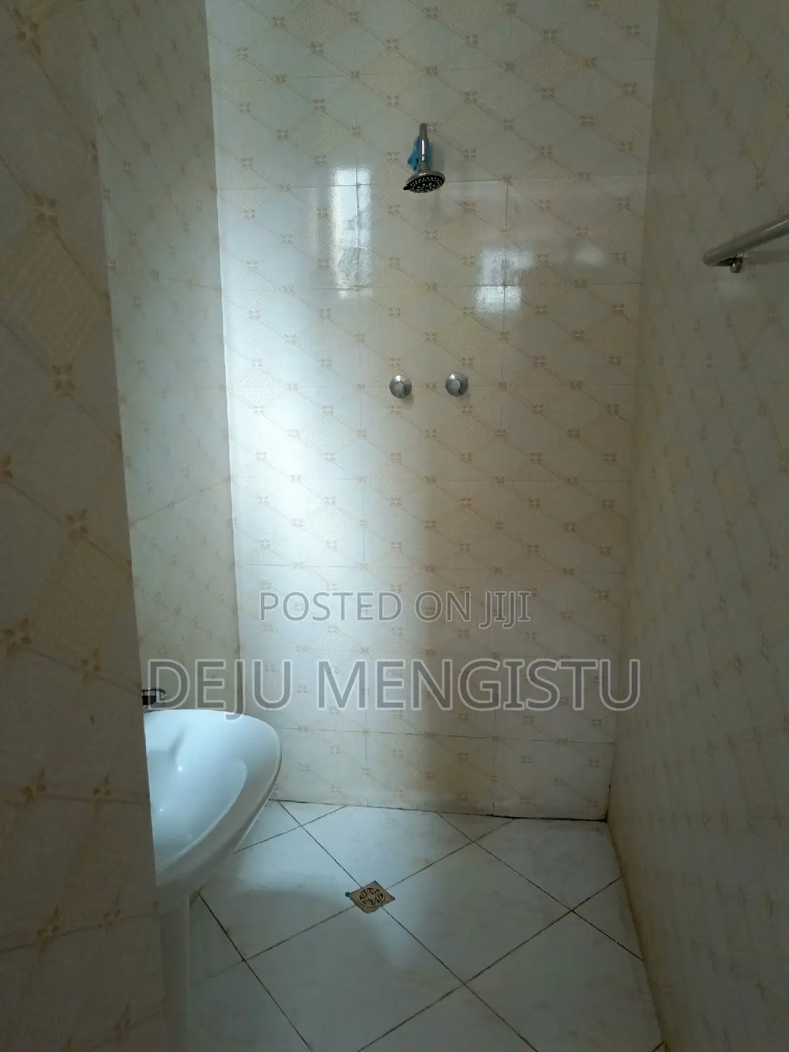 Furnished 5bdrm House in ሰባ ሁለት, Bole for rent