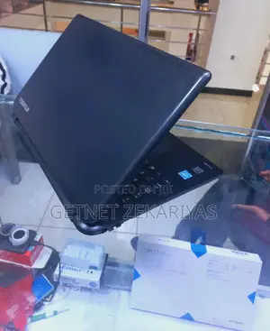 New Laptop Toshiba Satellite C50 4GB Intel Celeron HDD 1T