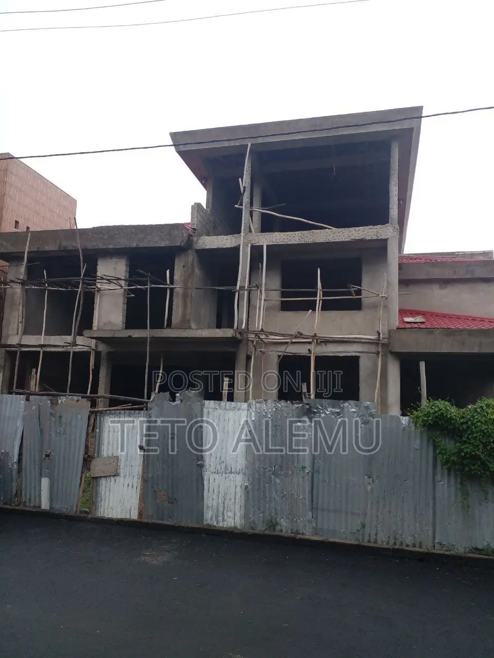 6bdrm House in የሚሸጥ ፌኒሽግ የቀርው አያት, Bole for sale