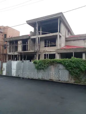 6bdrm House in የሚሸጥ ፌኒሽግ የቀርው አያት, Bole for sale