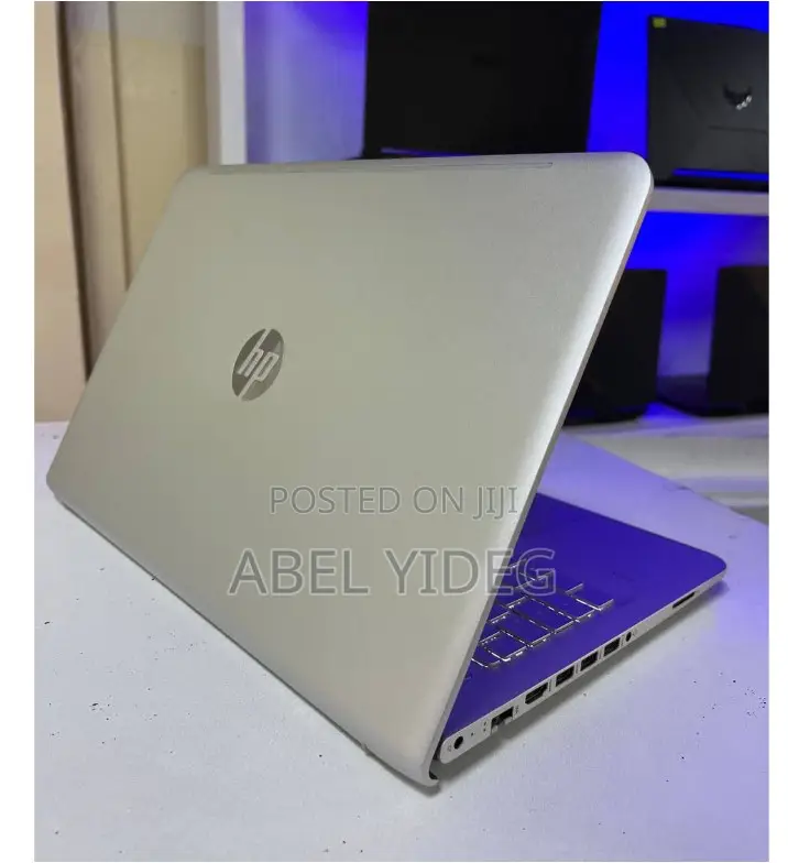 New Laptop HP Envy 15 8GB Intel Core I5 HDD+SSD 1T
