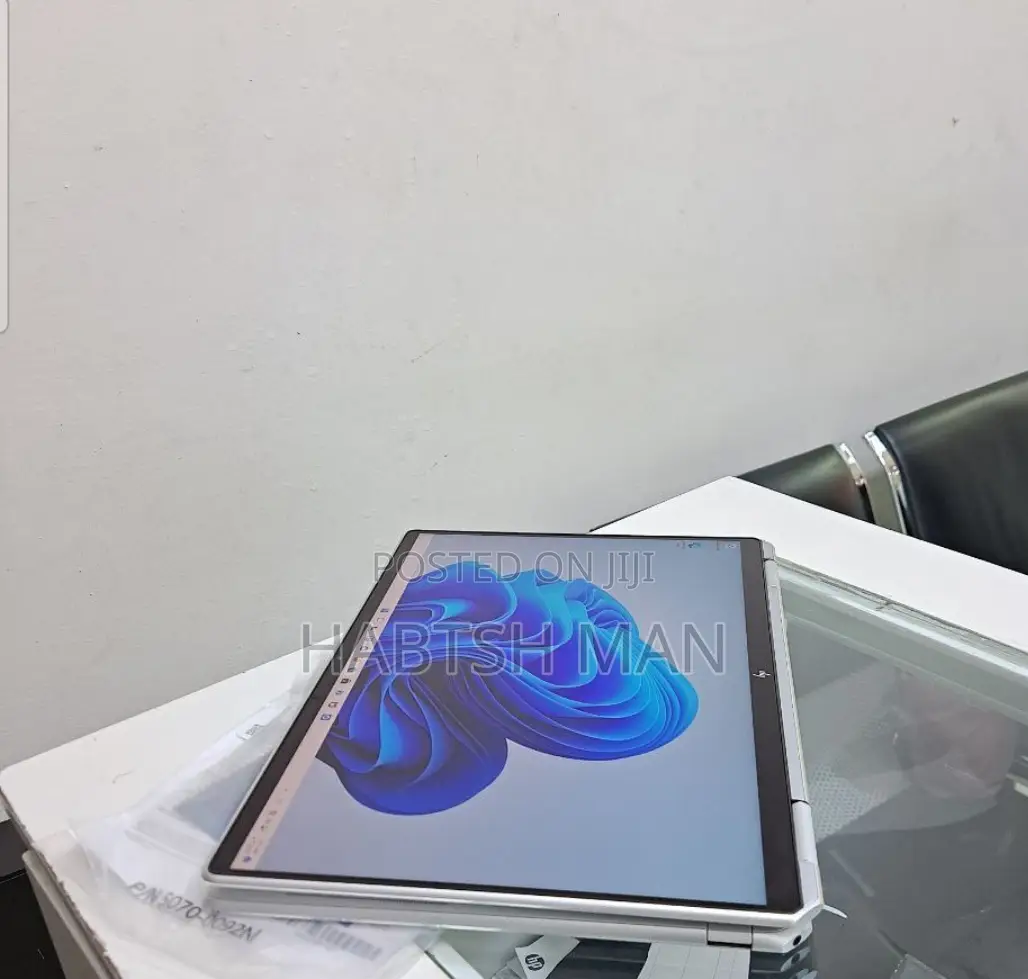 New Laptop HP Spectre X360 8GB Intel Core I5 SSD 512GB