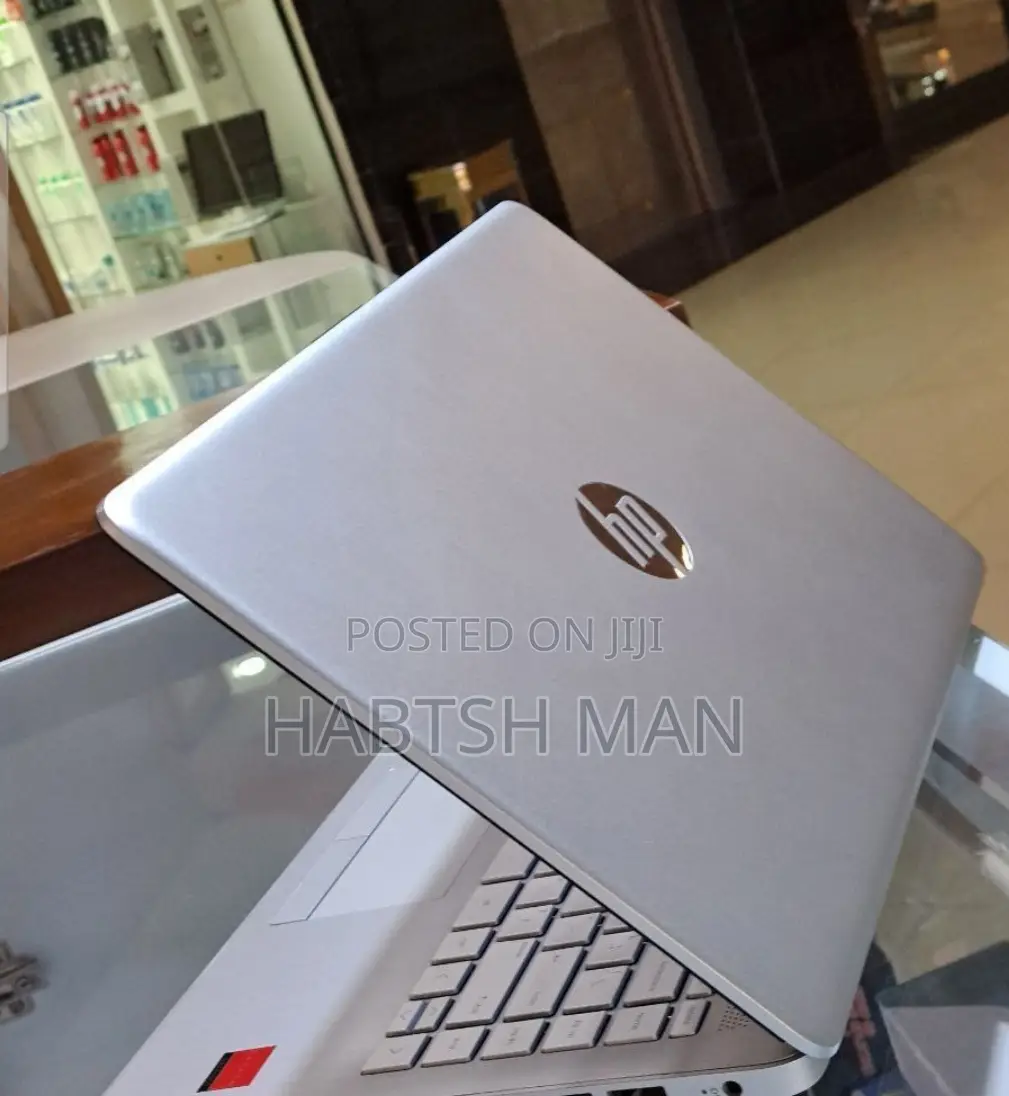 New Laptop HP Stream Notebook 8GB Intel Core I5 HDD 1T