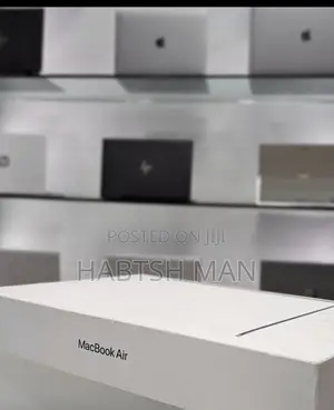 New Laptop Apple MacBook Air 2022 M2 8GB Apple M2 SSD 256GB