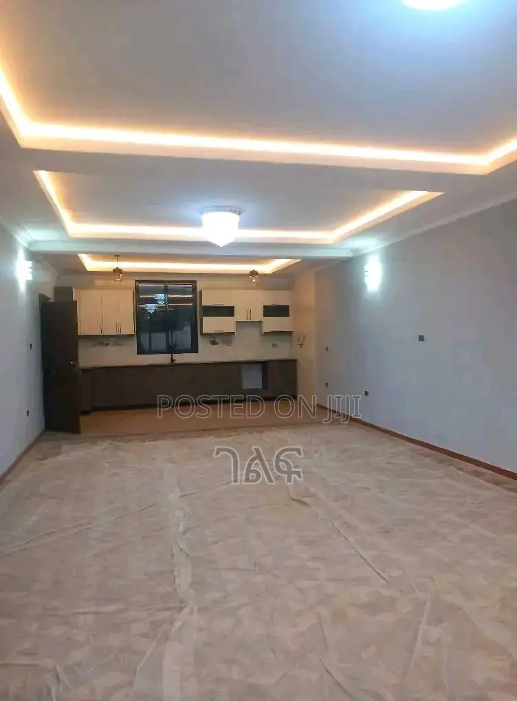 7bdrm House in ሳሚት ዋሽንግተን ለመኖሪያ, Bole for sale