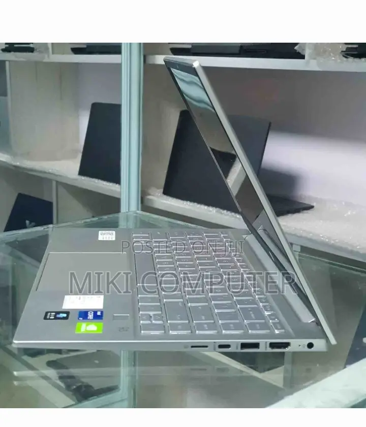 New Laptop HP Pavilion 15 16GB Intel Core I7 SSD 512GB