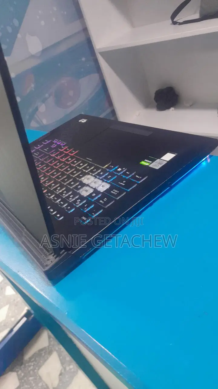 New Laptop Asus ROG Strix G15 16GB Intel Core I7 SSD 1T