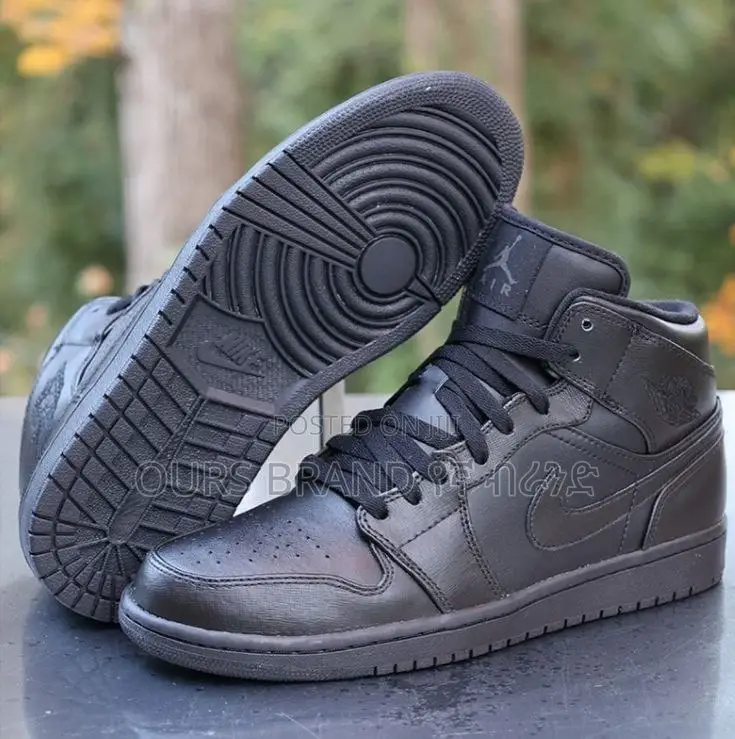 Nike Air Jordan 1 Triple Black' High Shoes for Men's