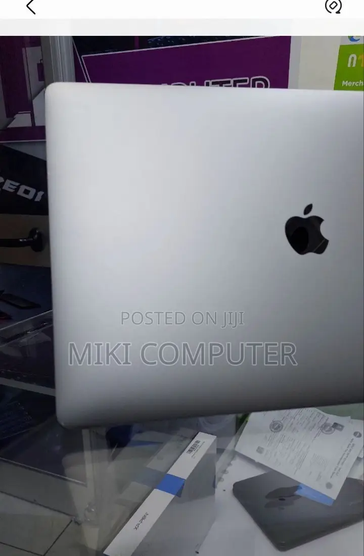 New Laptop Apple MacBook Pro 2019 32GB Intel Core I9 SSD 1T