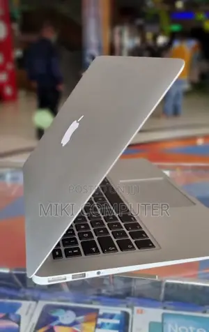 Photo - New Laptop Apple MacBook Air 2013 4GB Intel Core I5 SSD 256GB