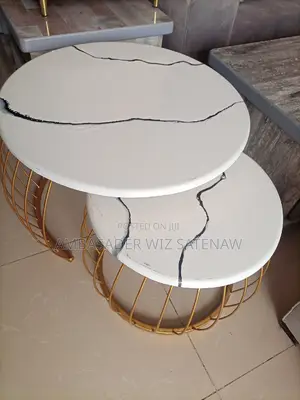 Photo - Centre Table