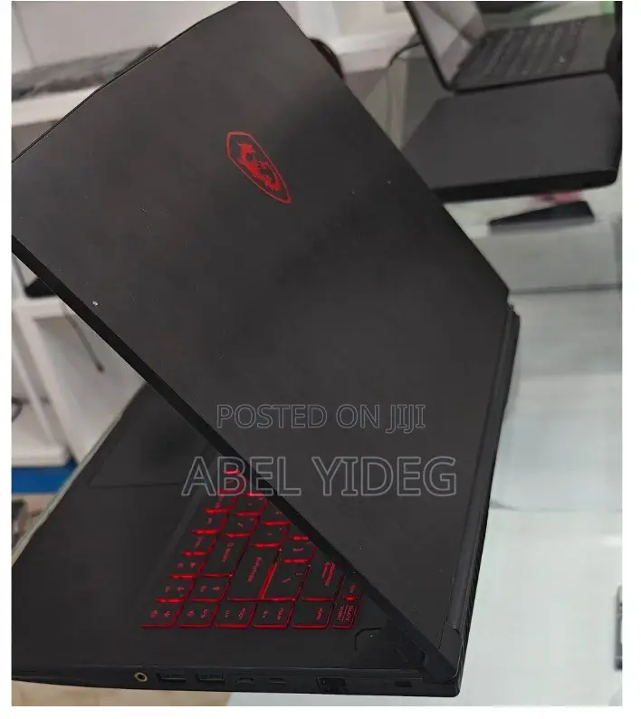 Laptop MSI Katana 15 16GB Intel Core I7 SSD 512GB