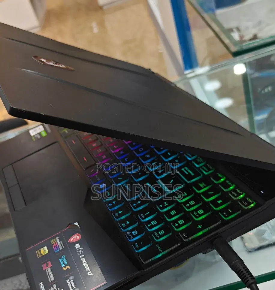 New Laptop MSI GP75 Leopard 16GB Intel Core I5 SSD 512GB