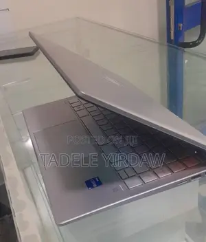 New Laptop HP Pavilion 15 8GB Intel Core I5 SSD 512GB