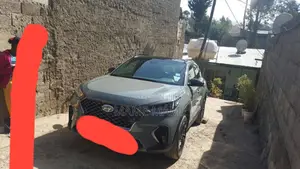 Photo - Hyundai Tucson 2021 Gray