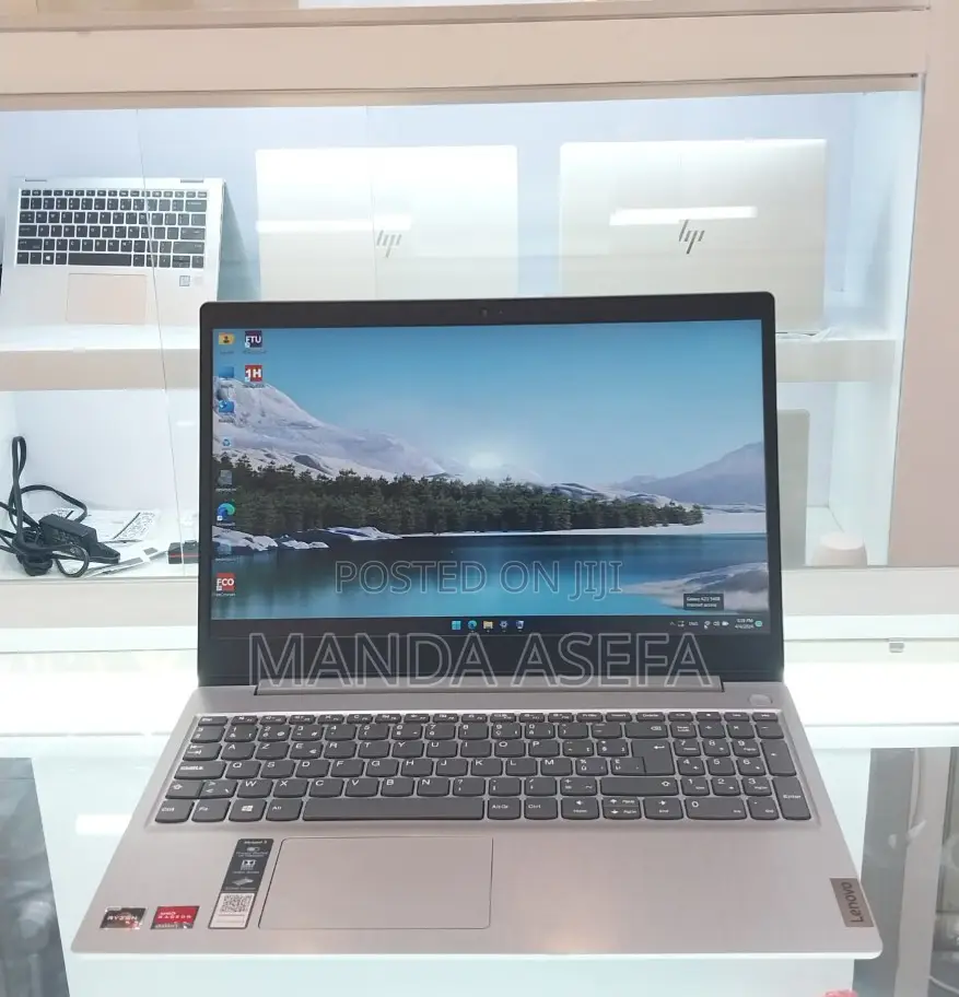 New Laptop Lenovo 12GB AMD Ryzen 3 SSD 256GB