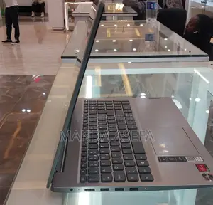 New Laptop Lenovo 12GB AMD Ryzen 3 SSD 256GB