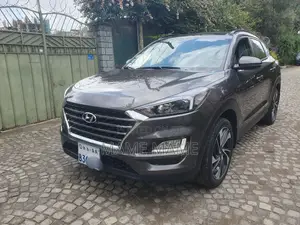Photo - Hyundai Tucson 2019 Gray