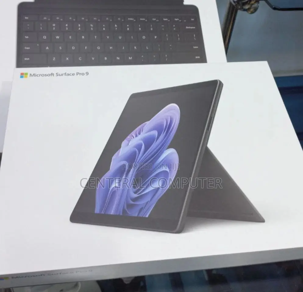 New Laptop Microsoft Surface Pro 9 8GB Intel Core I5 SSD 512GB