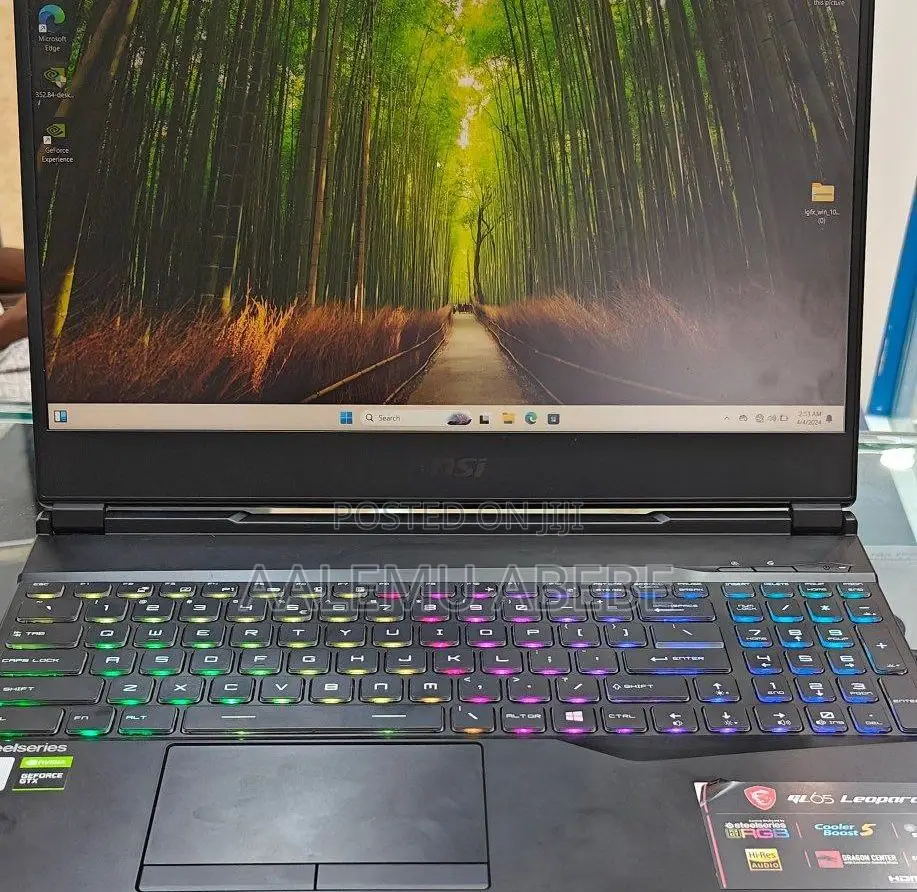 New Laptop MSI GP75 Leopard 16GB Intel Core I5 SSD 512GB