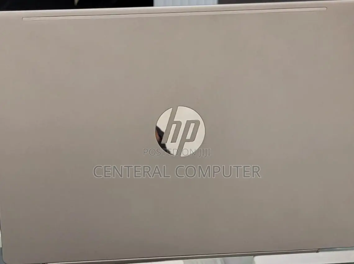 New Laptop HP Pavilion 14-Ce3064st 8GB Intel Core I5 SSD 512GB