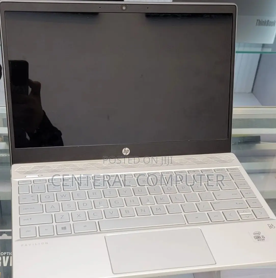 New Laptop HP Pavilion 14-Ce3064st 8GB Intel Core I5 SSD 512GB