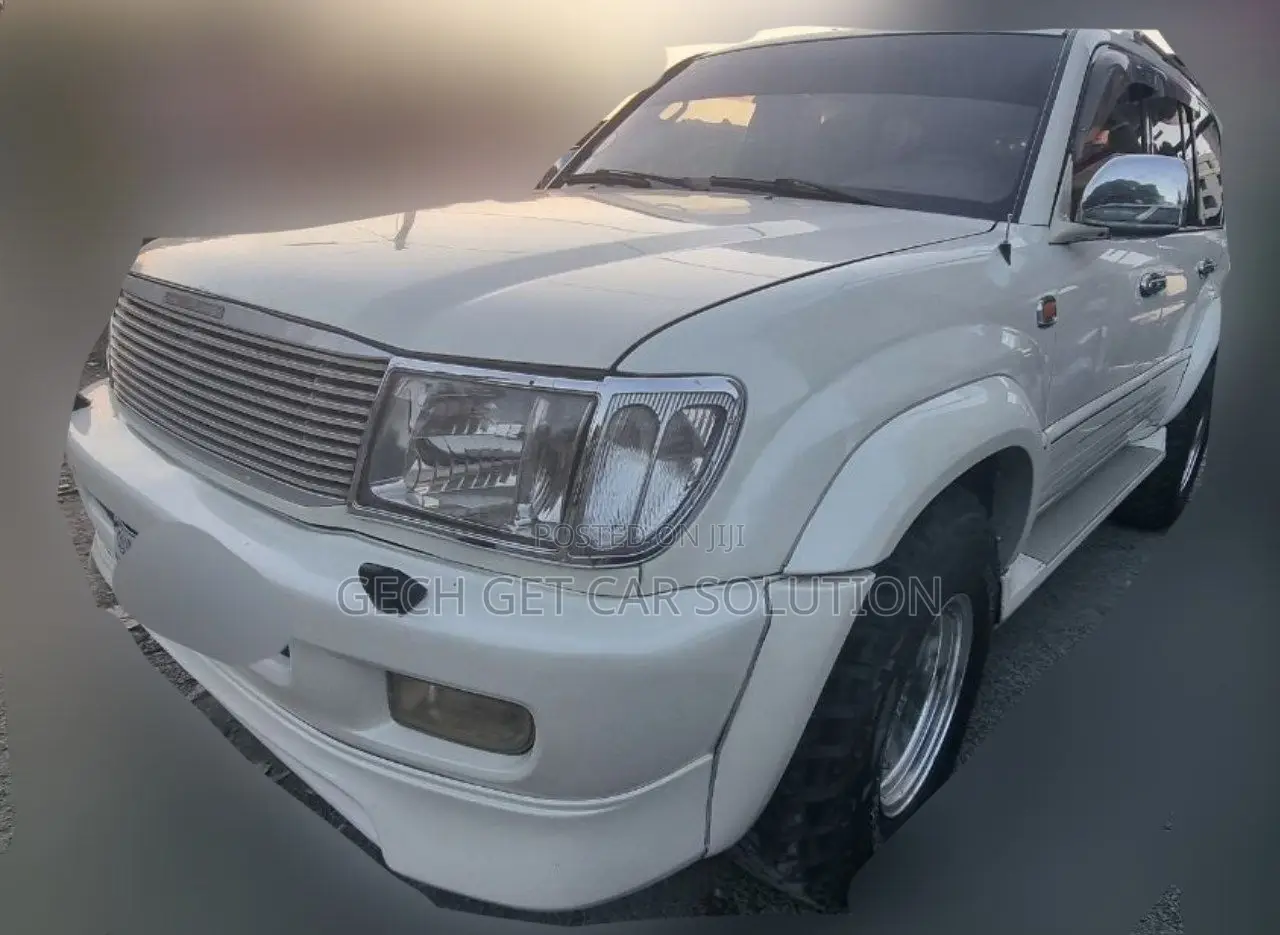 Toyota Land Cruiser 2002 Ivory