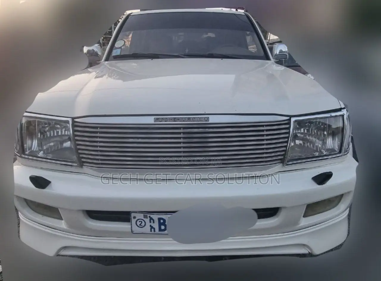 Toyota Land Cruiser 2002 Ivory