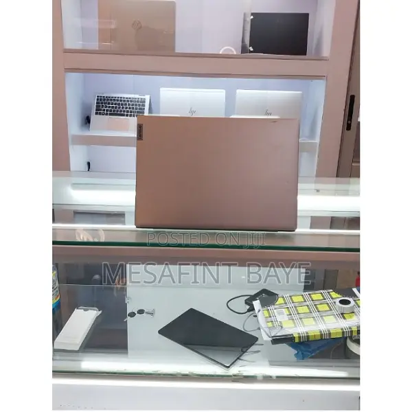 New Laptop Lenovo Ideapad 3 12GB Intel Core I3 SSD 256GB