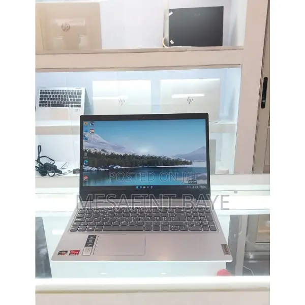 New Laptop Lenovo Ideapad 3 12GB Intel Core I3 SSD 256GB