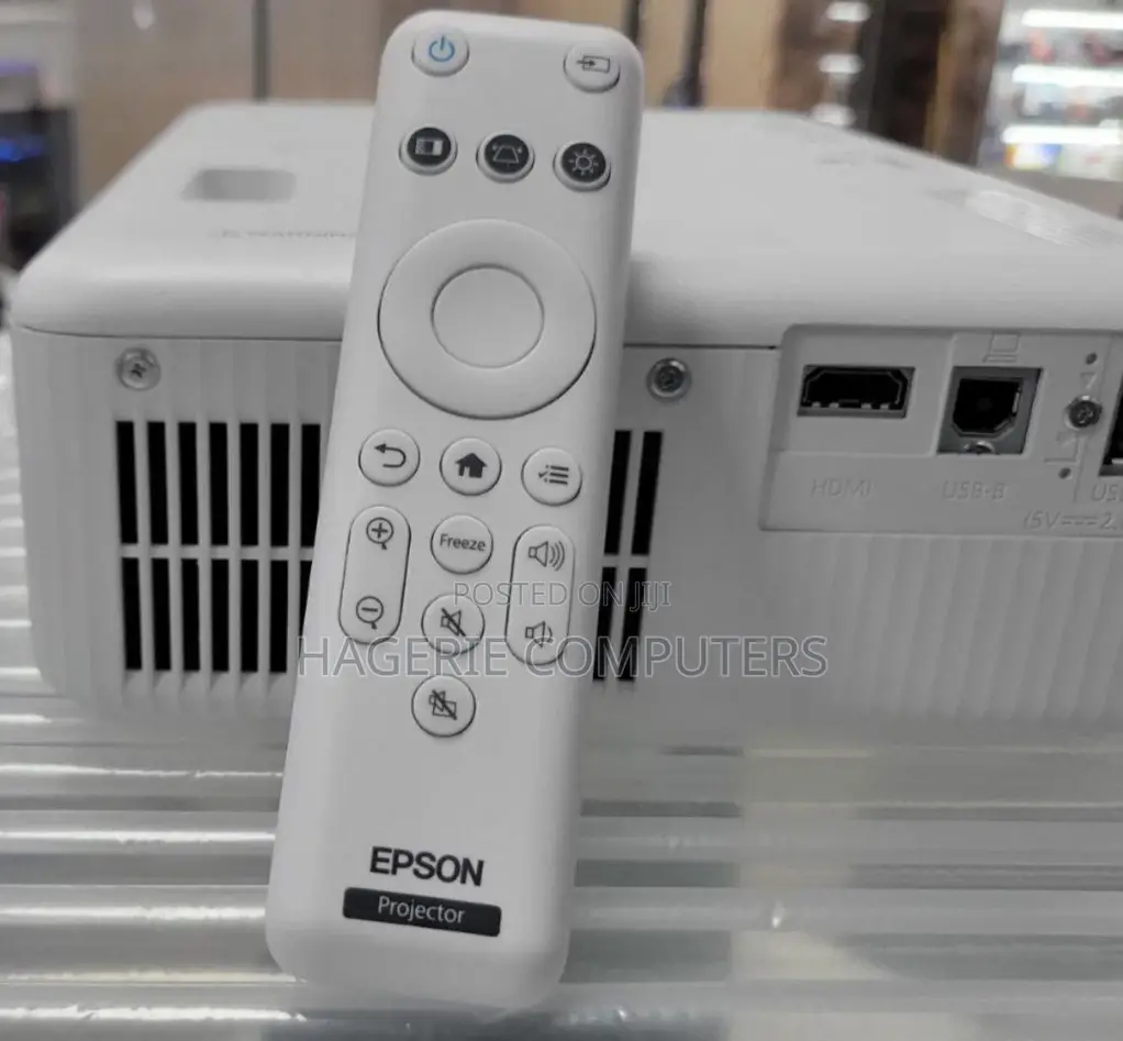 Brand New Epson Projector CO-W01 Epson