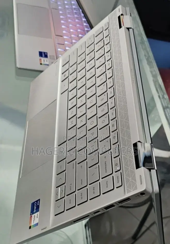 New Laptop HP Pavilion 14-ce1000 8GB Intel Core i5 SSD 512GB