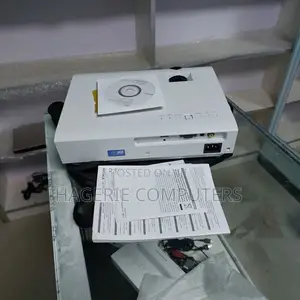 Sony Dx 102 Projector