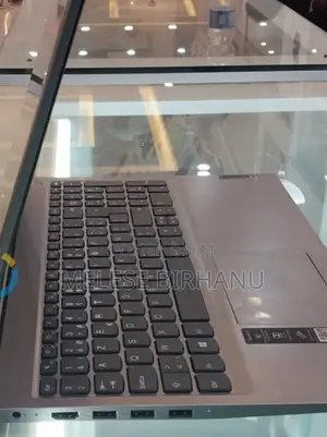 New Laptop Lenovo 12GB AMD Ryzen 3 SSD 256GB