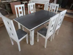 Photo - የምግብ ጠረጴዛ ባለ 6 ወንበር