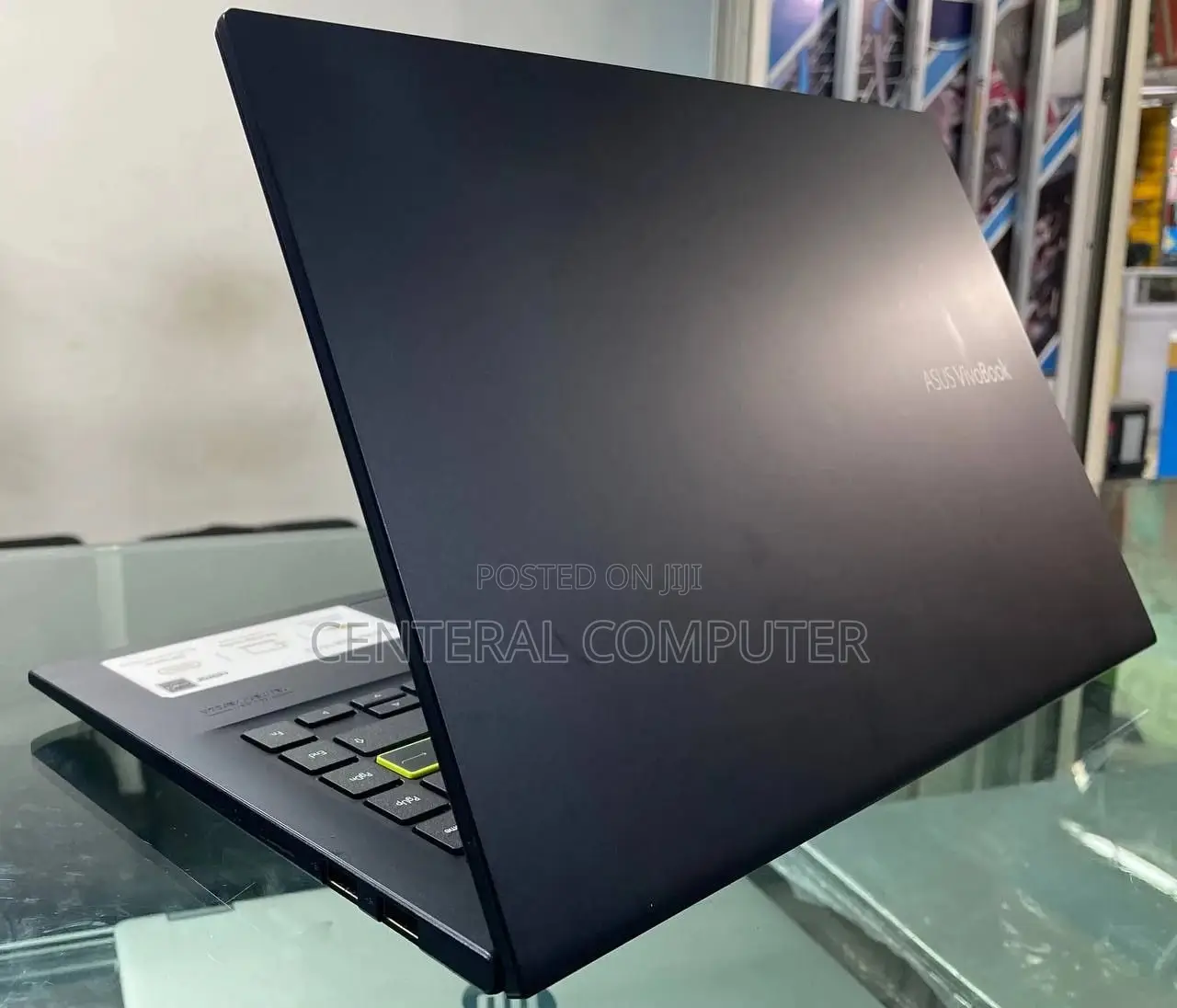 New Laptop Asus VivoBook E12 E203NAH 8GB Intel Core I7 SSD 512GB