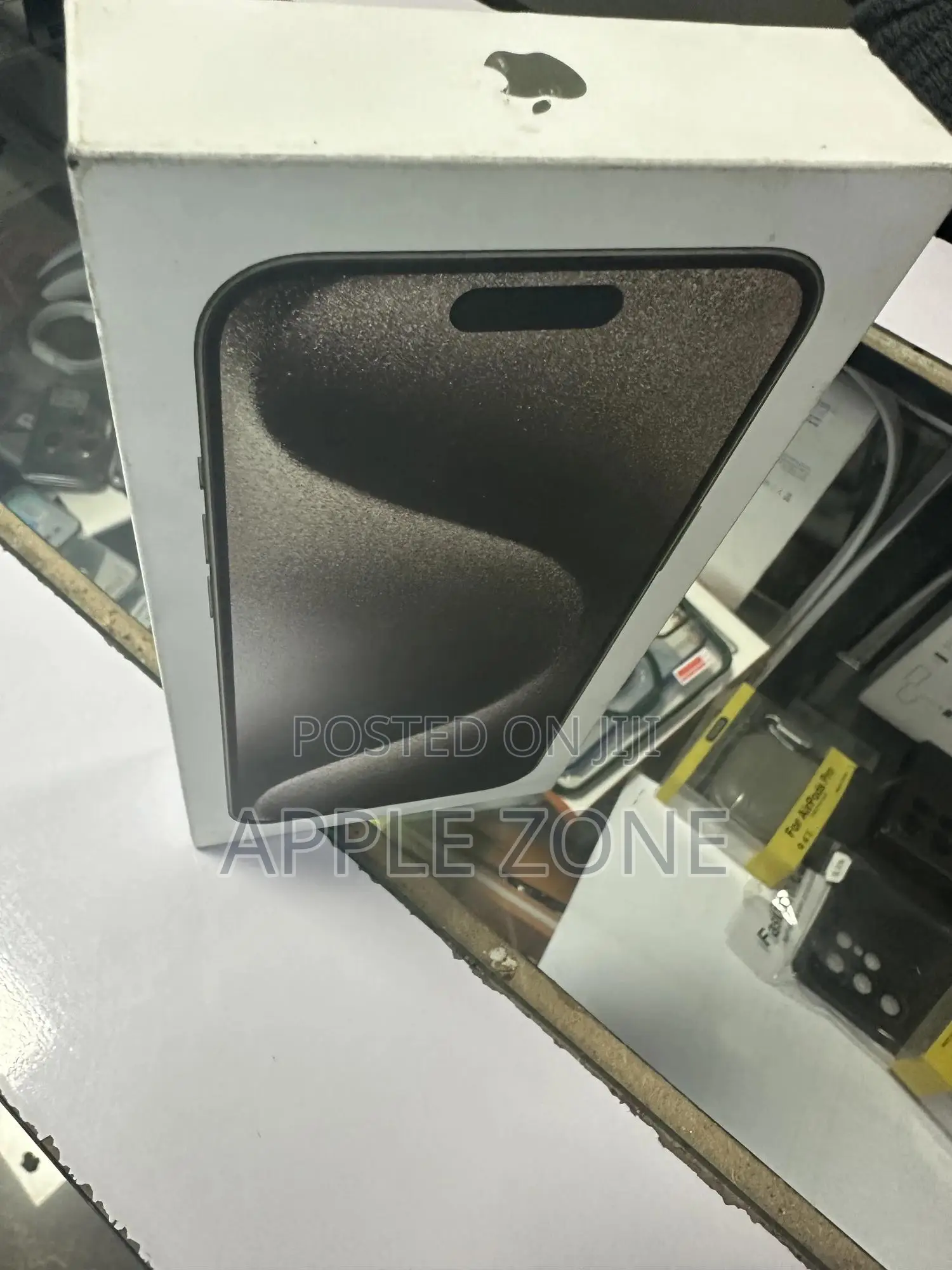 New Apple iPhone 15 Pro Max 256 GB